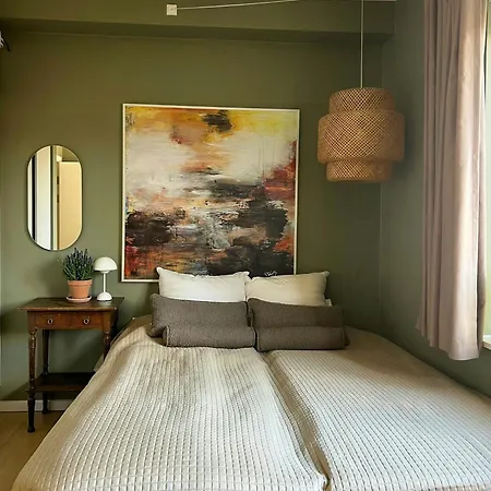 Spacious Flat With Balcony In Carlsberg Apartment